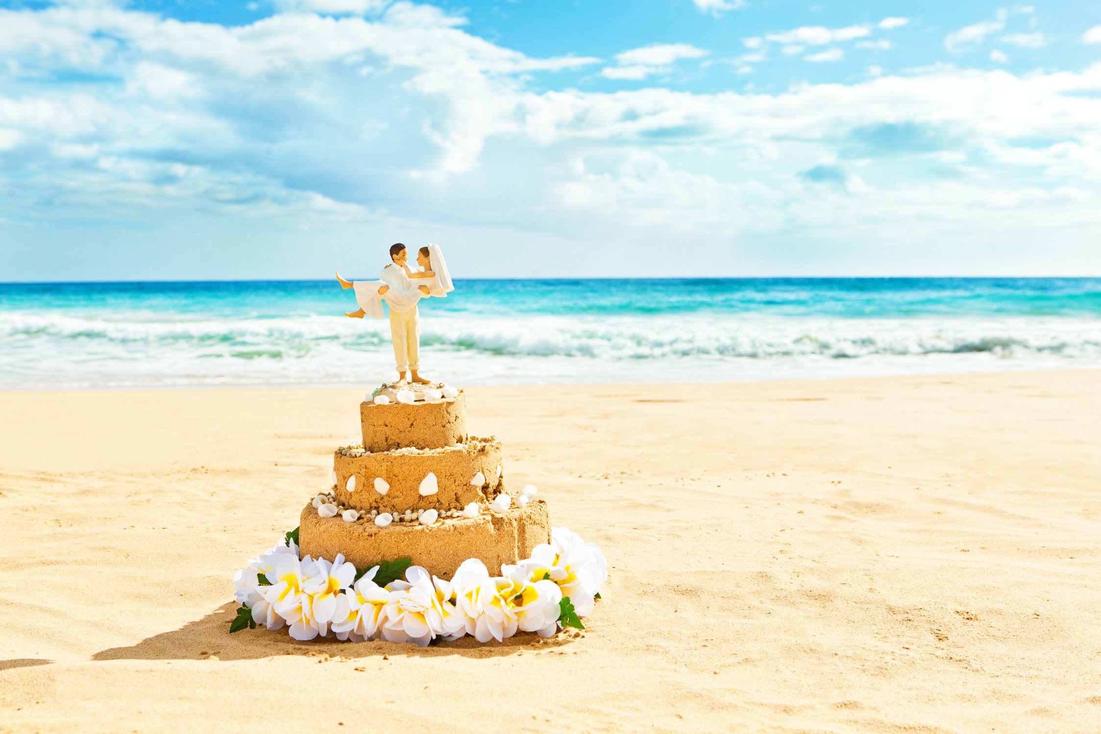 Destination Wedding Cake on Tropical Beach